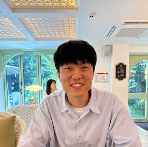 Junhak Lee