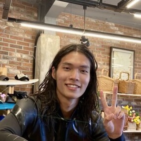 Taekang Hwang